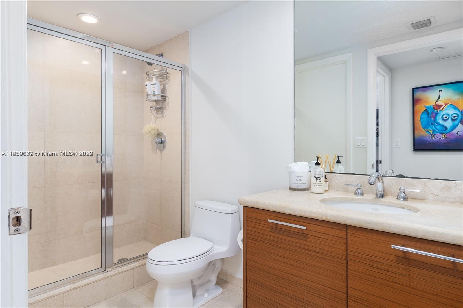 50 Biscayne Blvd # 4701