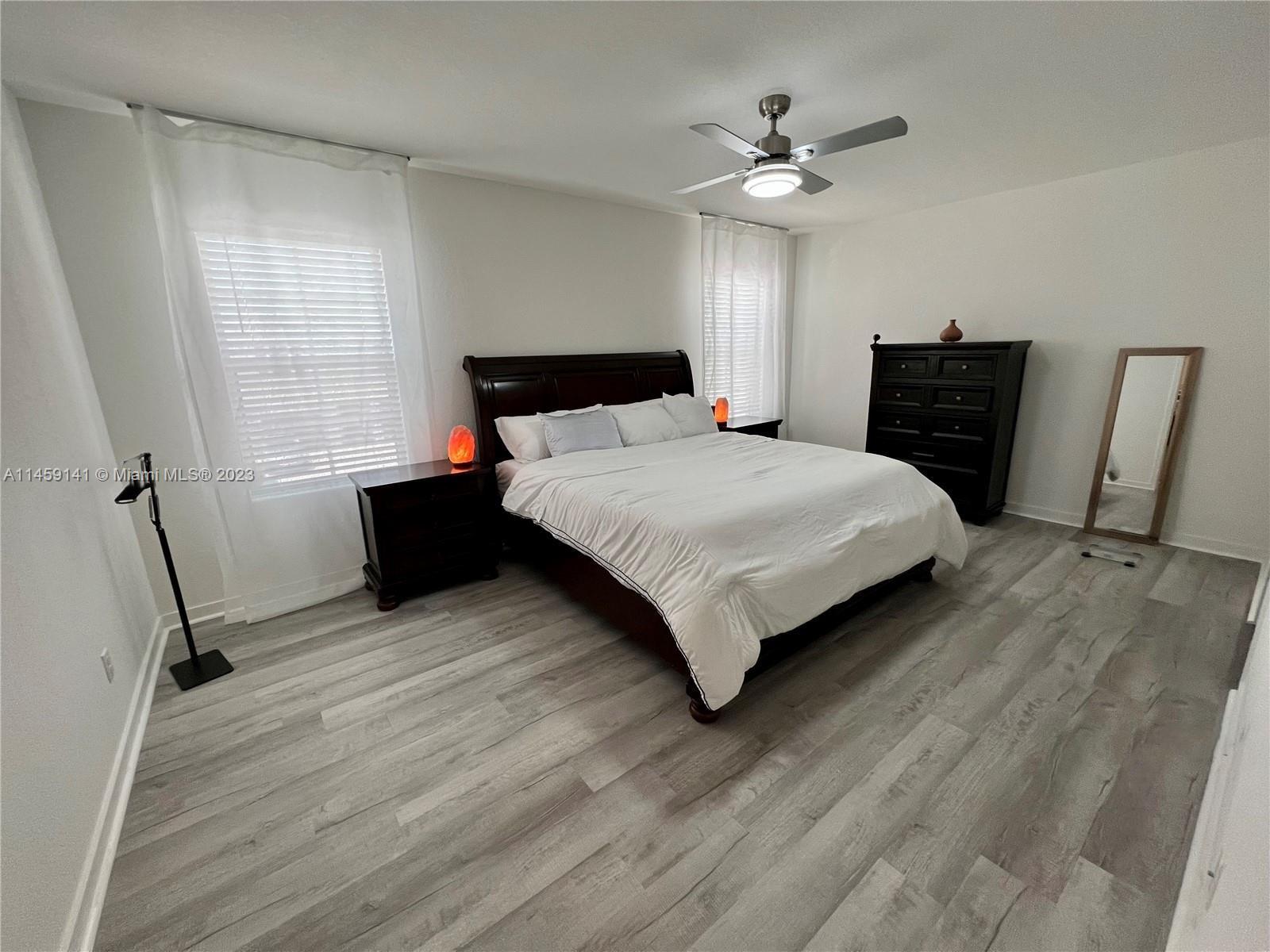 493 NE 6th Pl # 493
