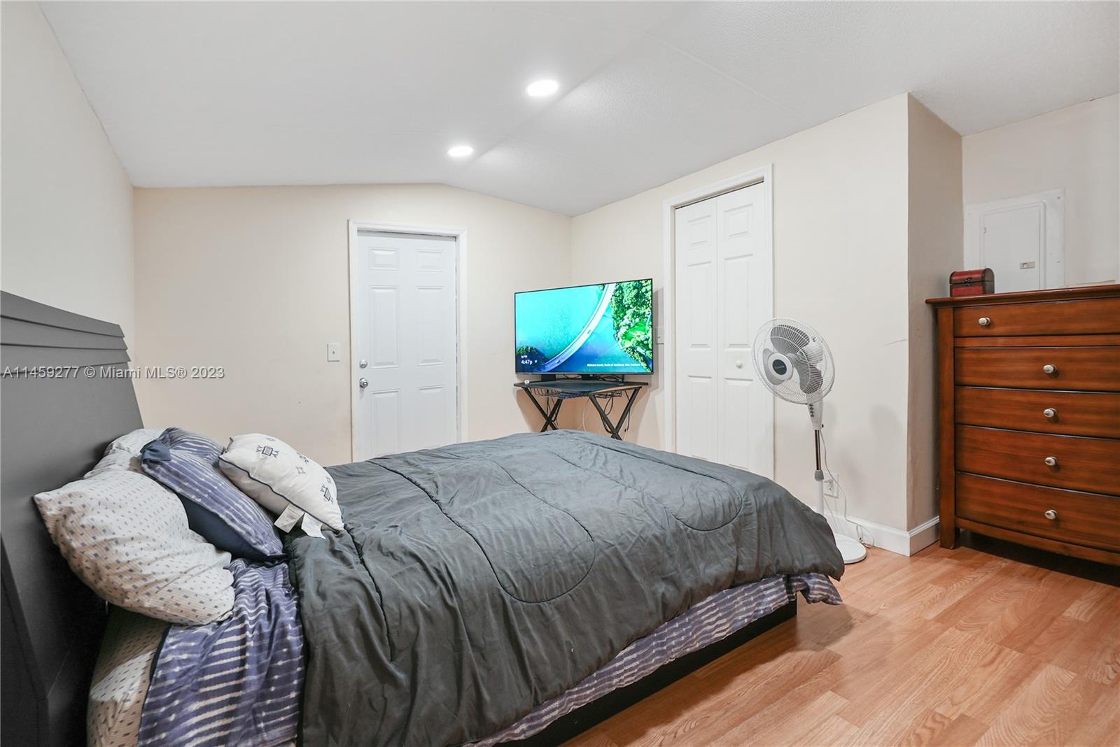 12401 W OKEECHOBEE RD LOTE 19