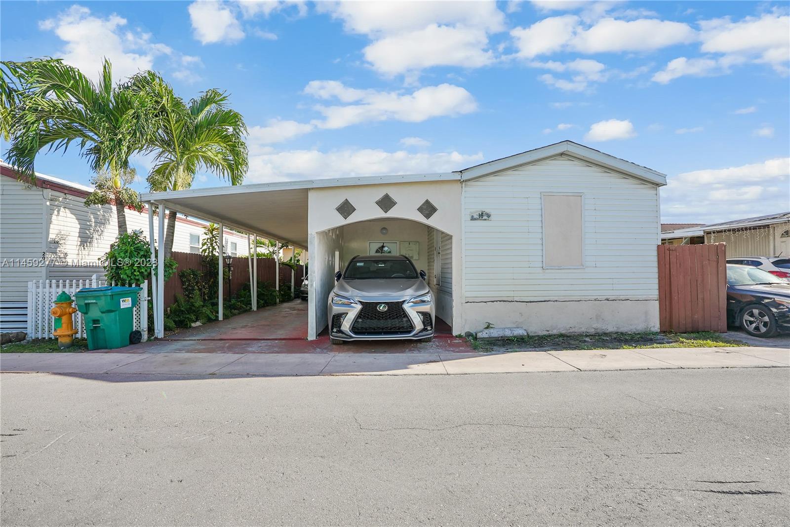 12401 W OKEECHOBEE RD LOTE 19