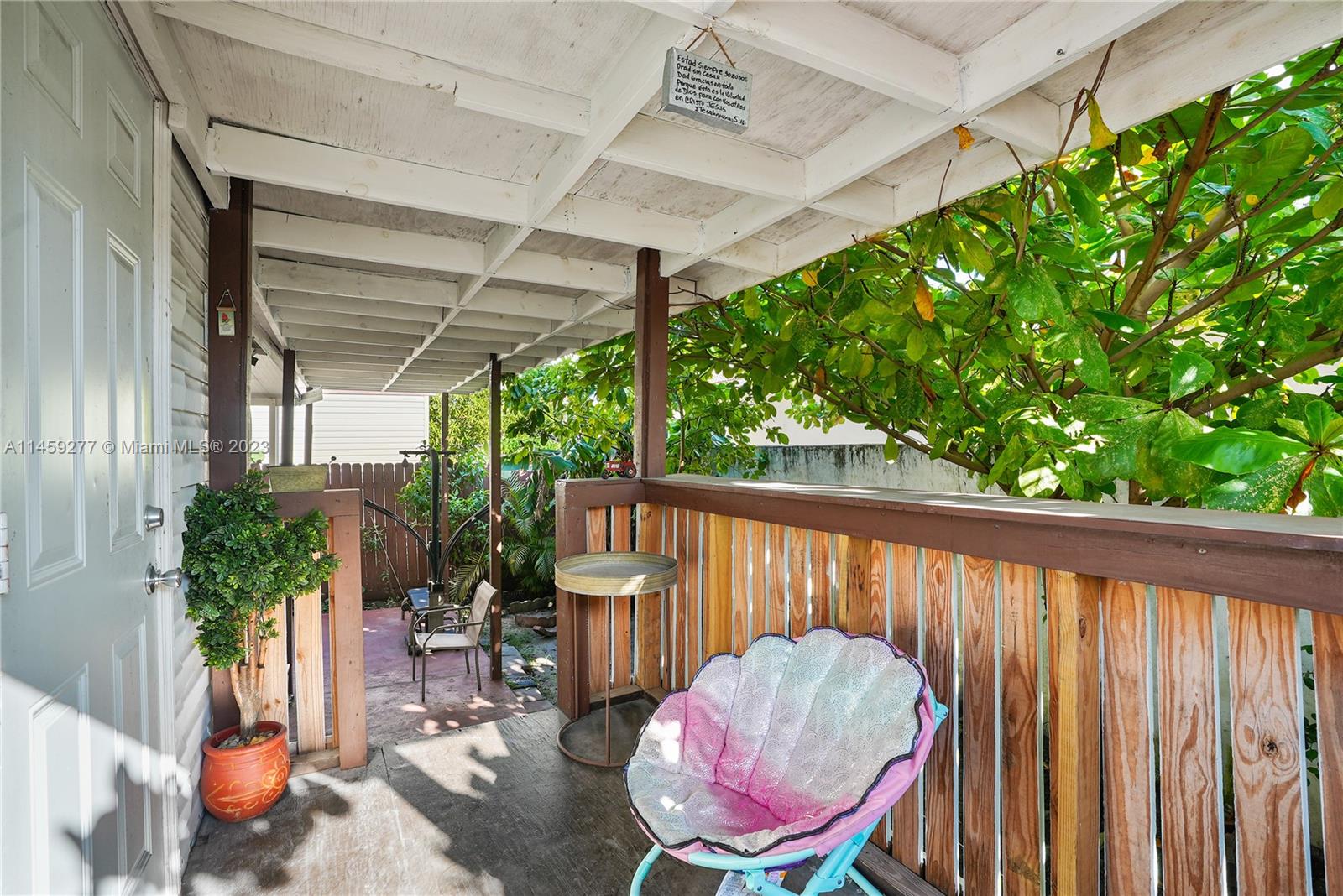 12401 W OKEECHOBEE RD LOTE 19