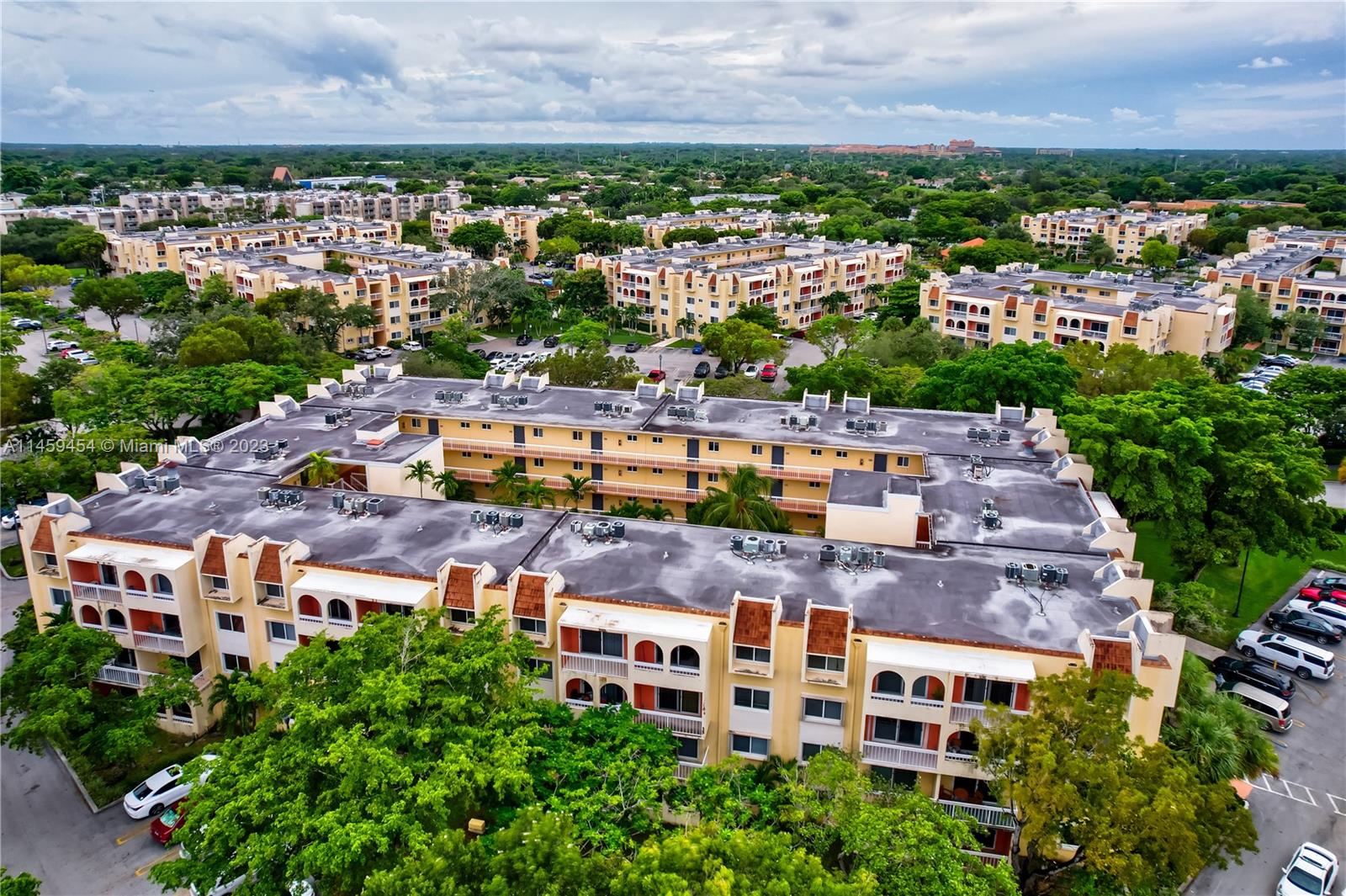 8103 Camino Real # 414 Unit: C-414