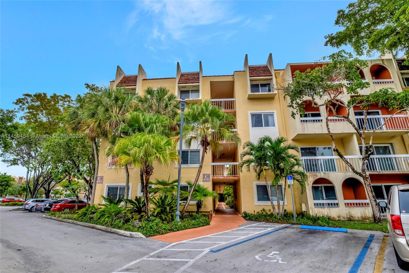 8103 Camino Real # 414 Unit: C-414