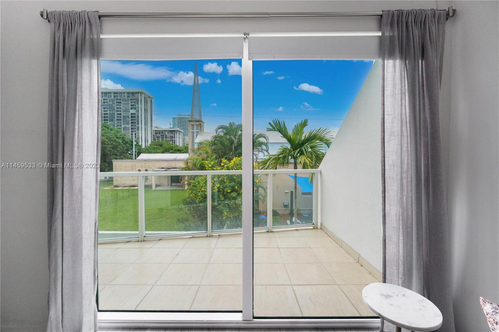 1650 Brickell Ave # 104