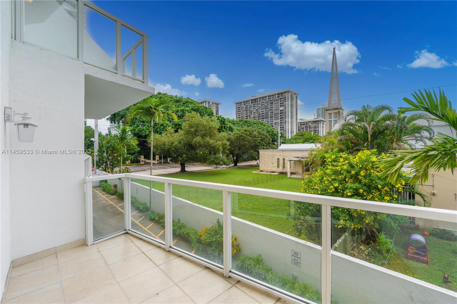 1650 Brickell Ave # 104