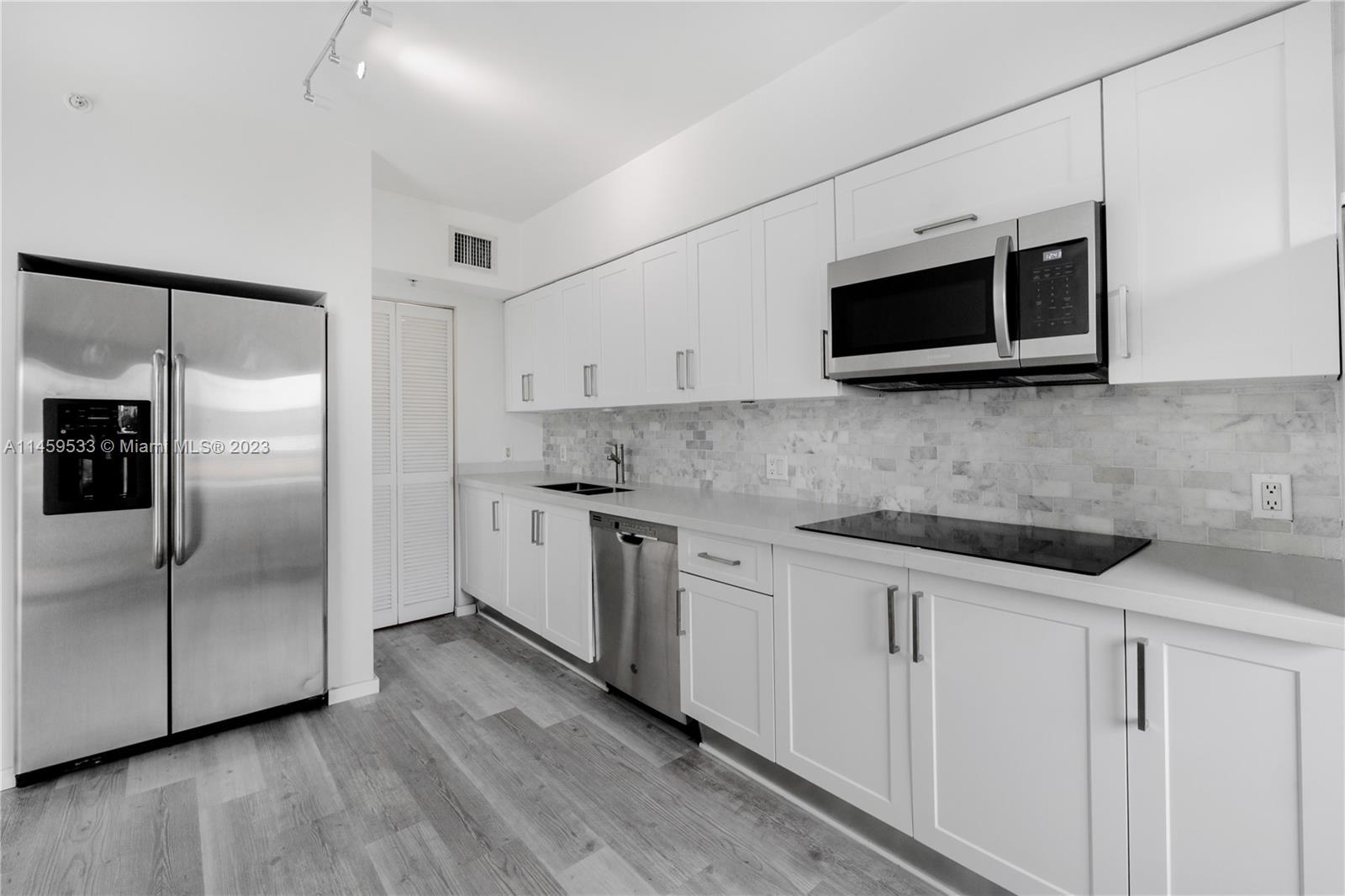 1650 Brickell Ave # 104