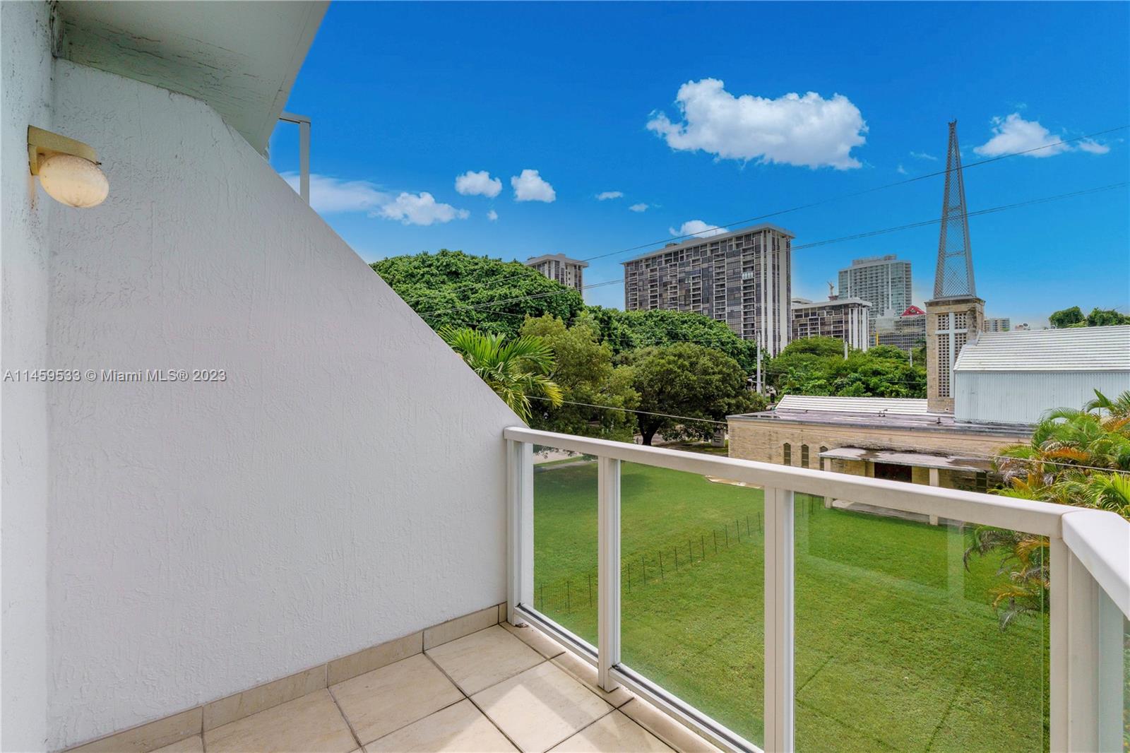 1650 Brickell Ave # 104
