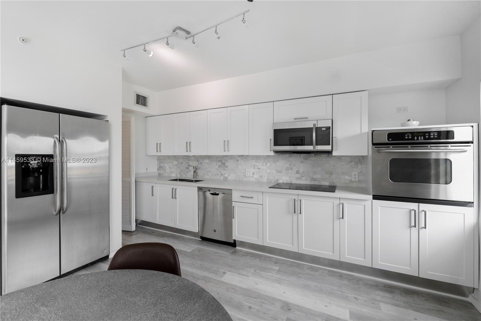 1650 Brickell Ave # 104