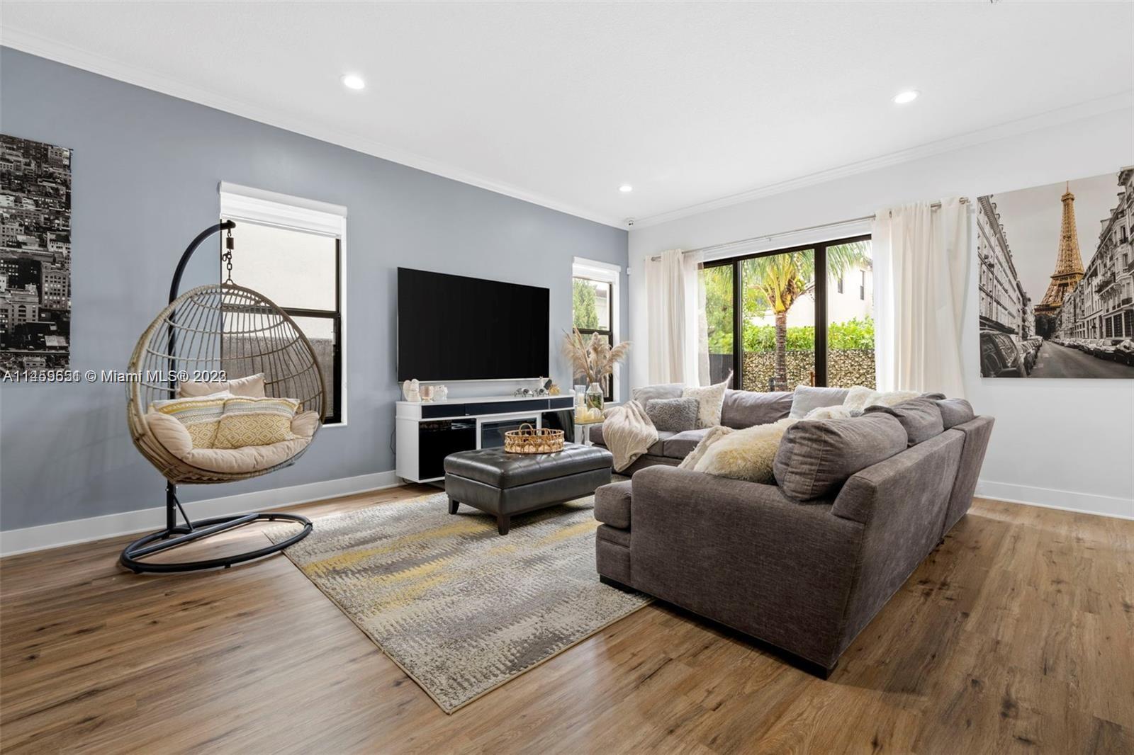3222 W 99th Pl