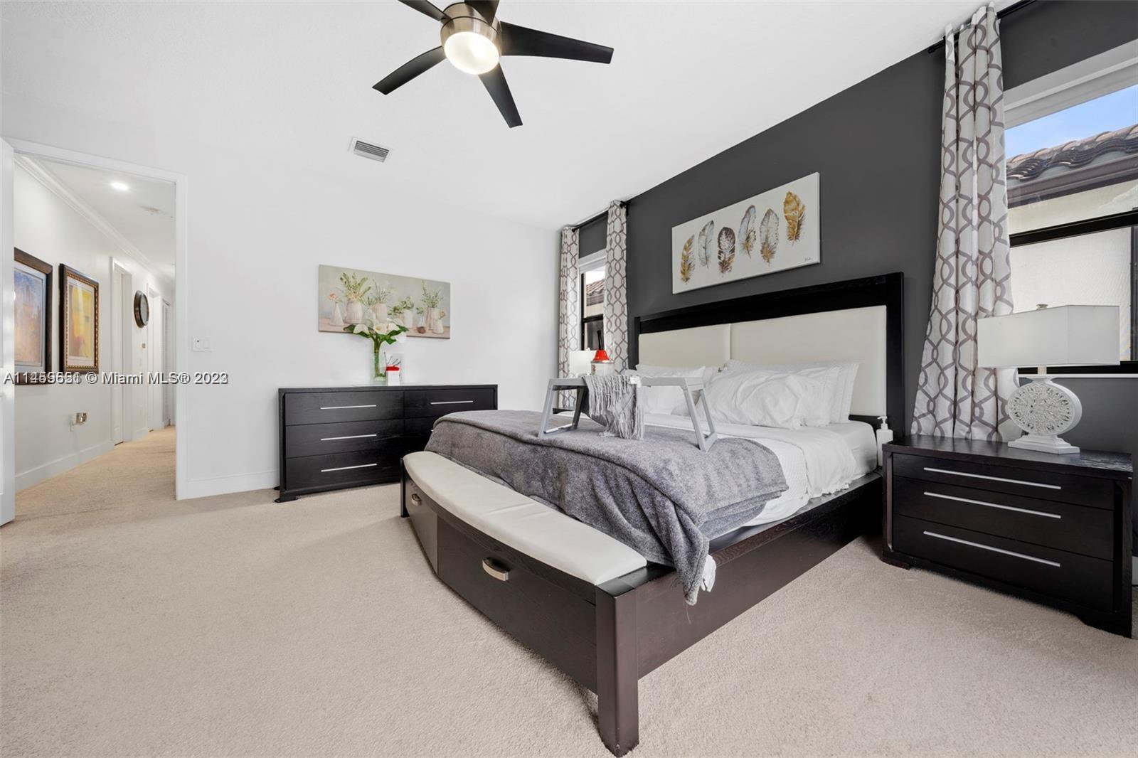 3222 W 99th Pl