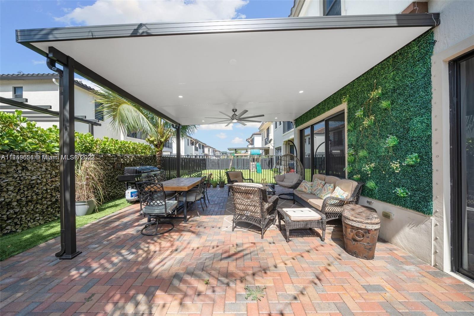 3222 W 99th Pl