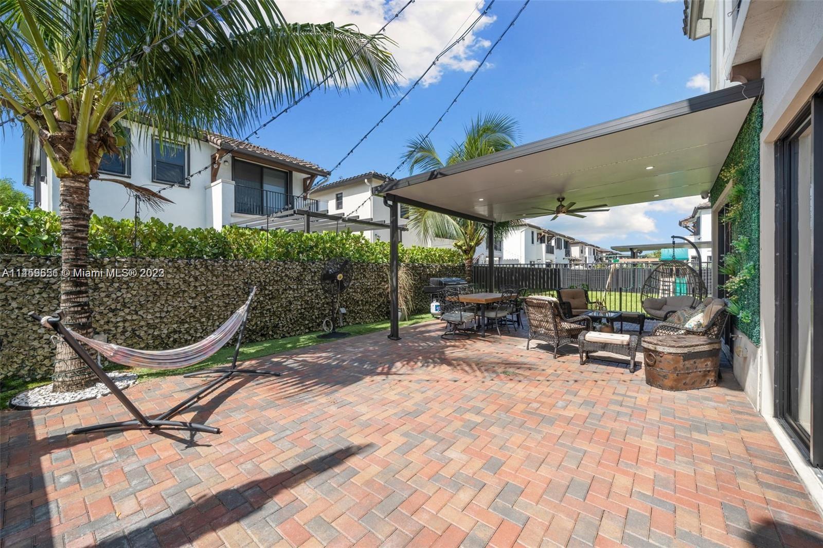 3222 W 99th Pl