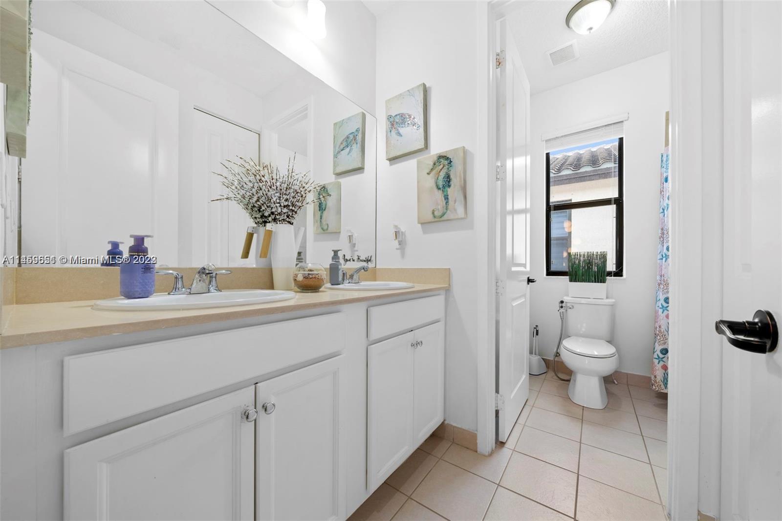 3222 W 99th Pl