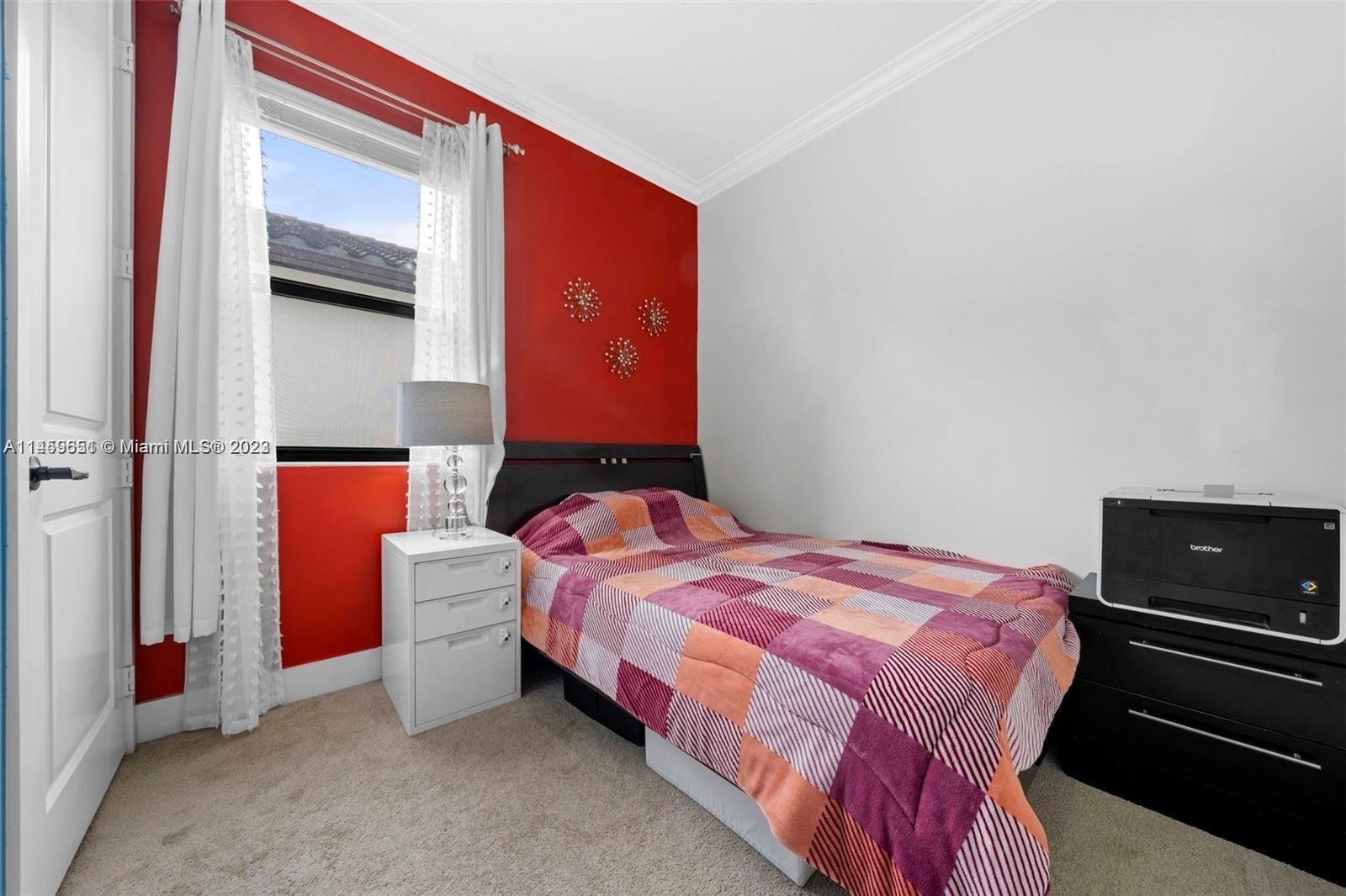 3222 W 99th Pl