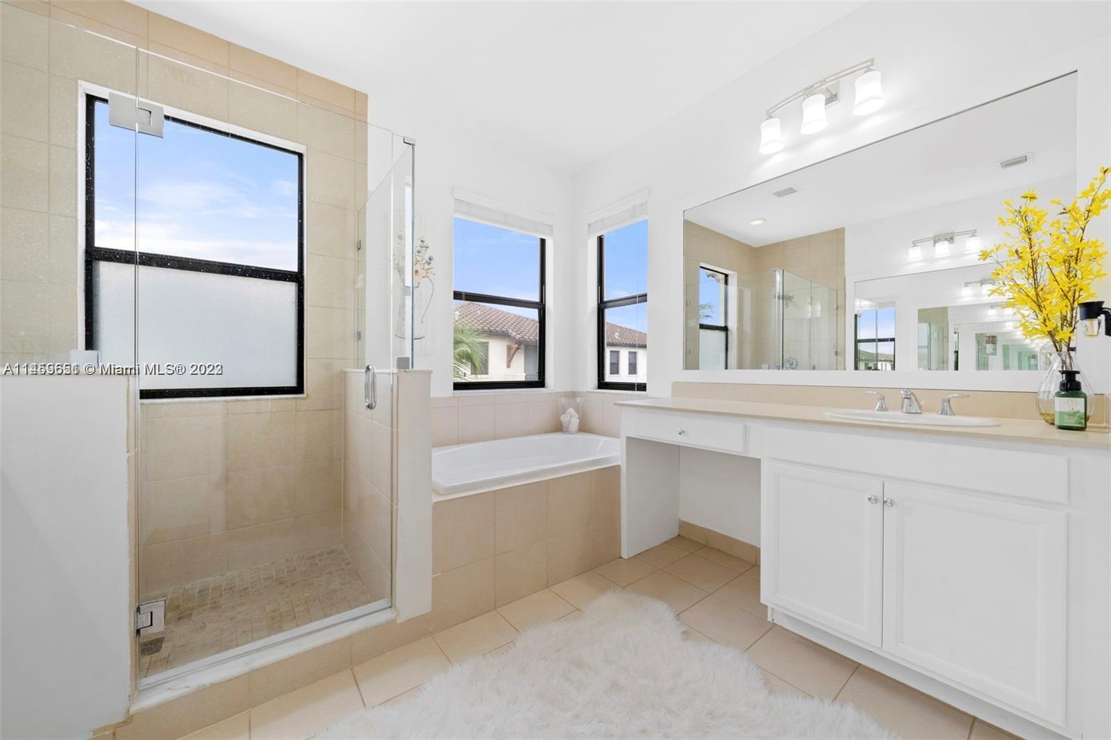 3222 W 99th Pl