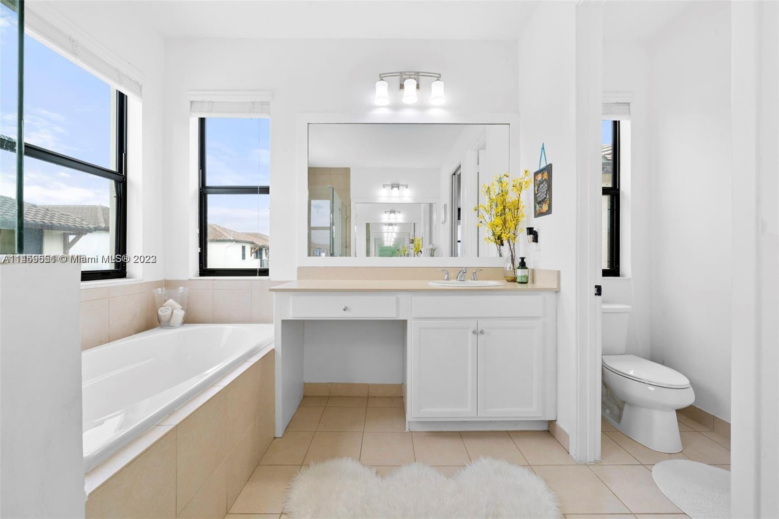 3222 W 99th Pl