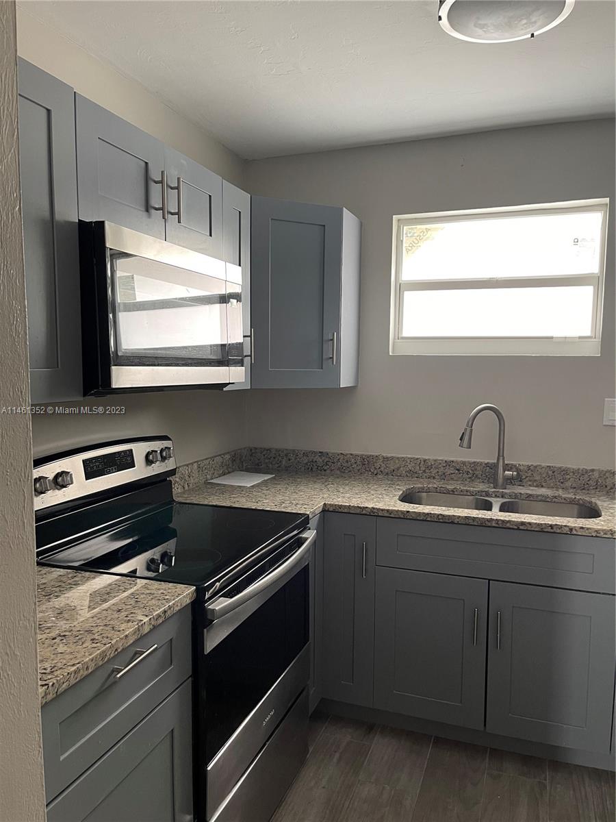 4952 Vincenness # 1