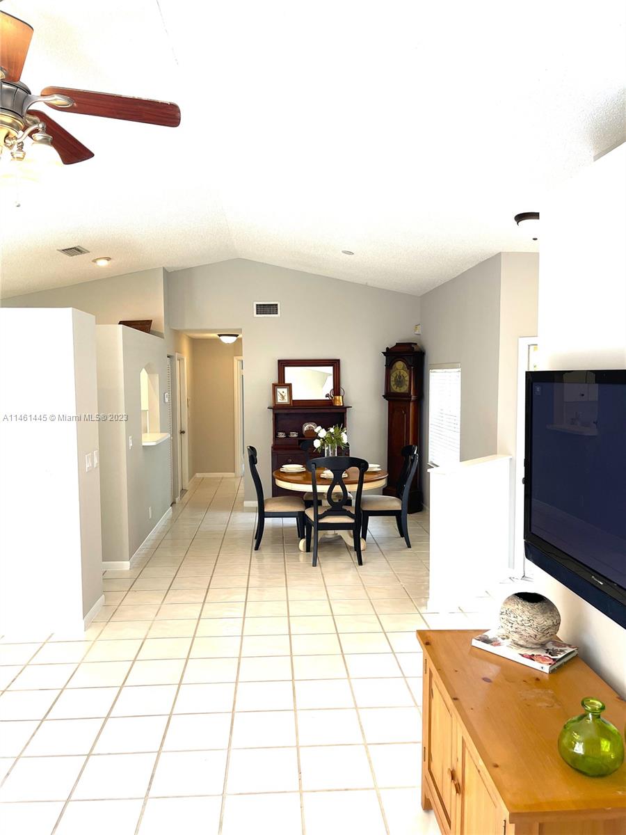 811 NW 172nd Ter
