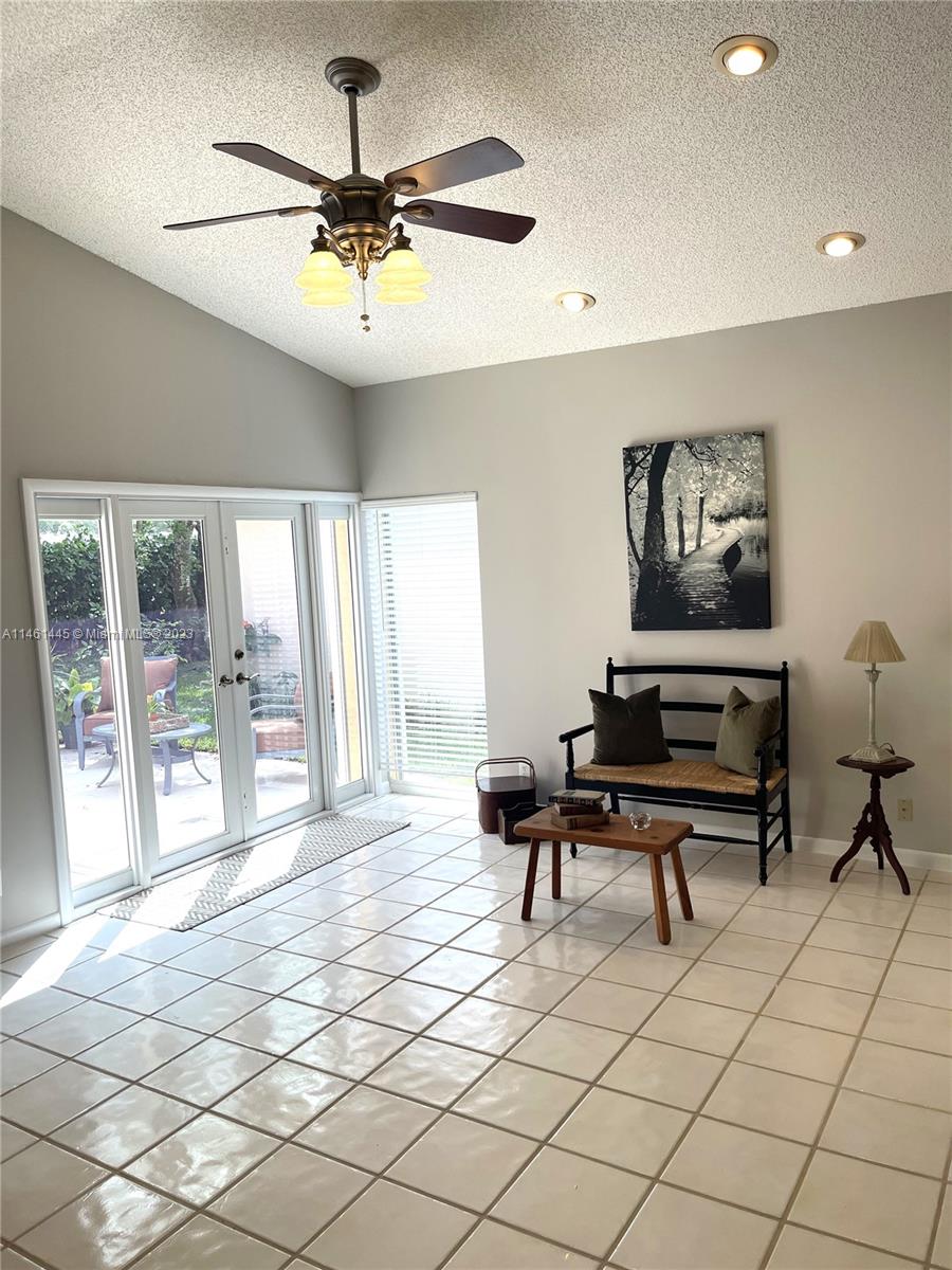 811 NW 172nd Ter