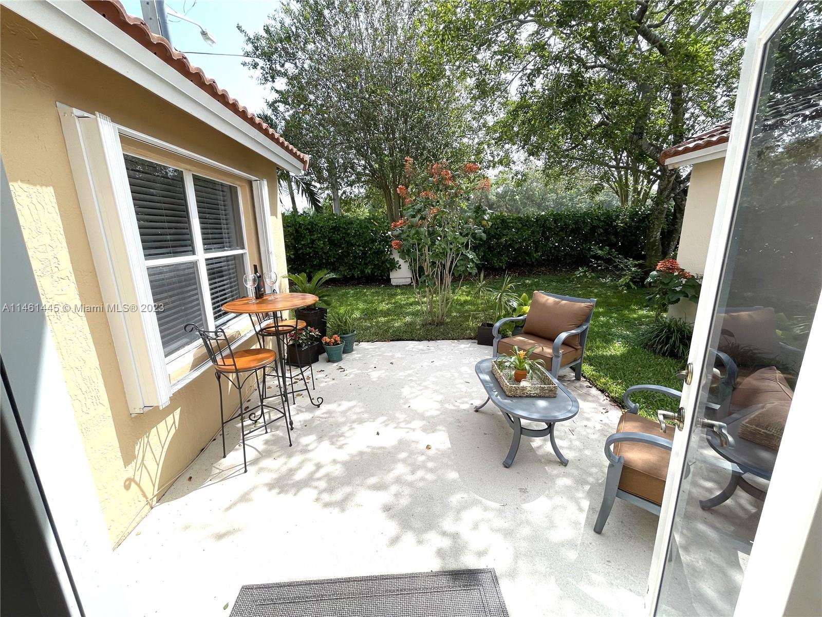811 NW 172nd Ter