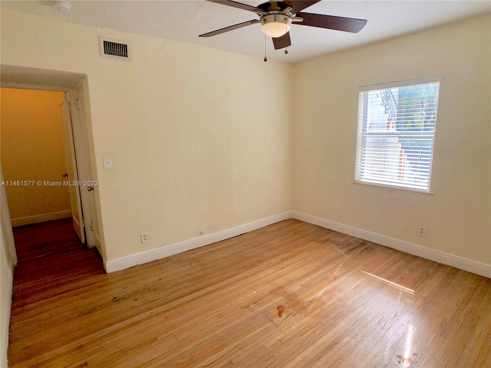1040 Jefferson Ave # 2