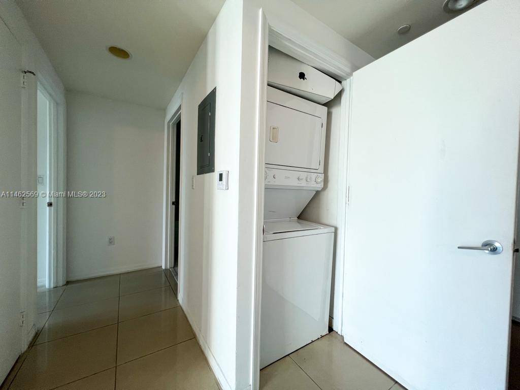55 SE 6th St # 3706