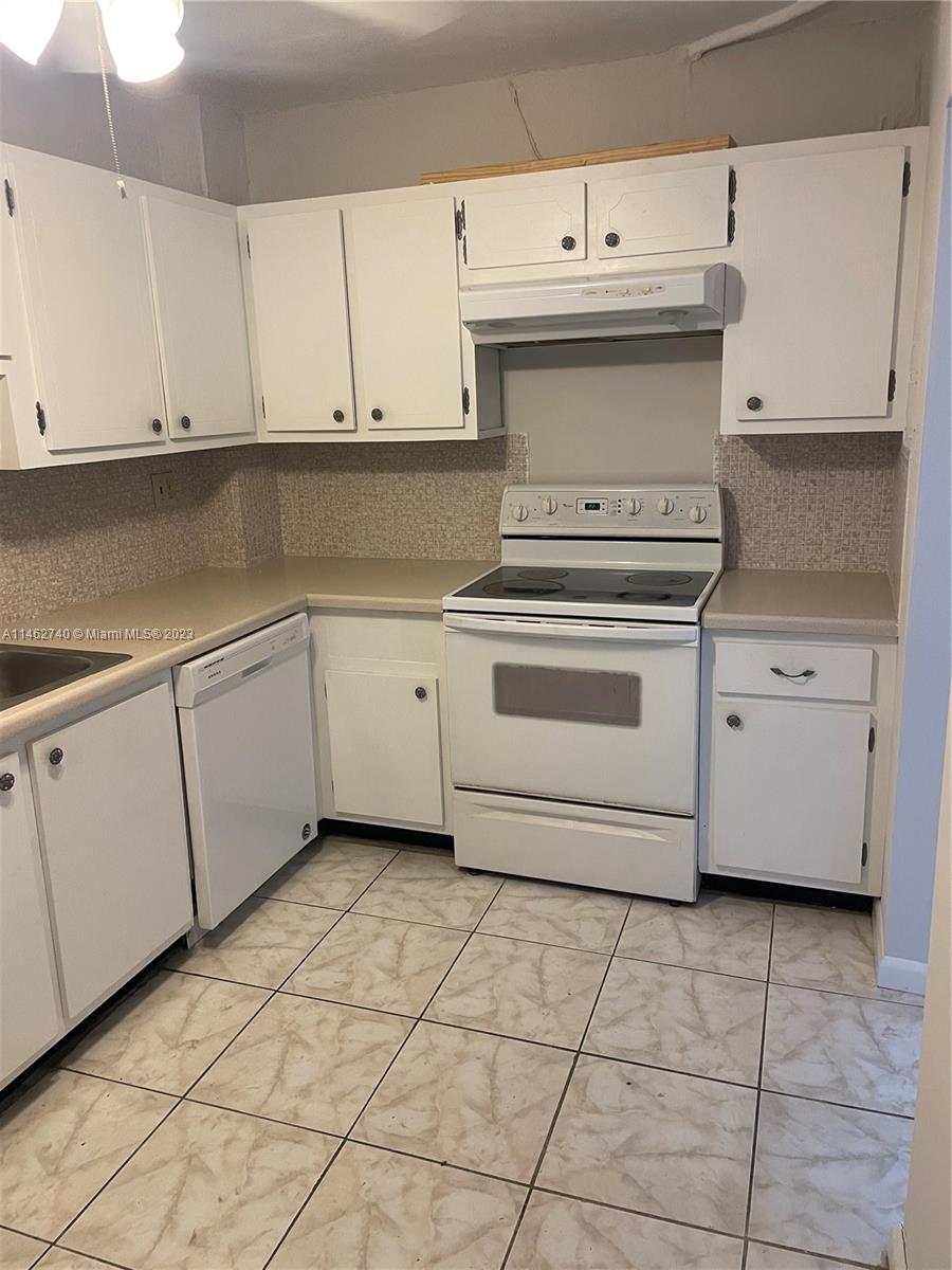 12590 NE 16th Ave # 303