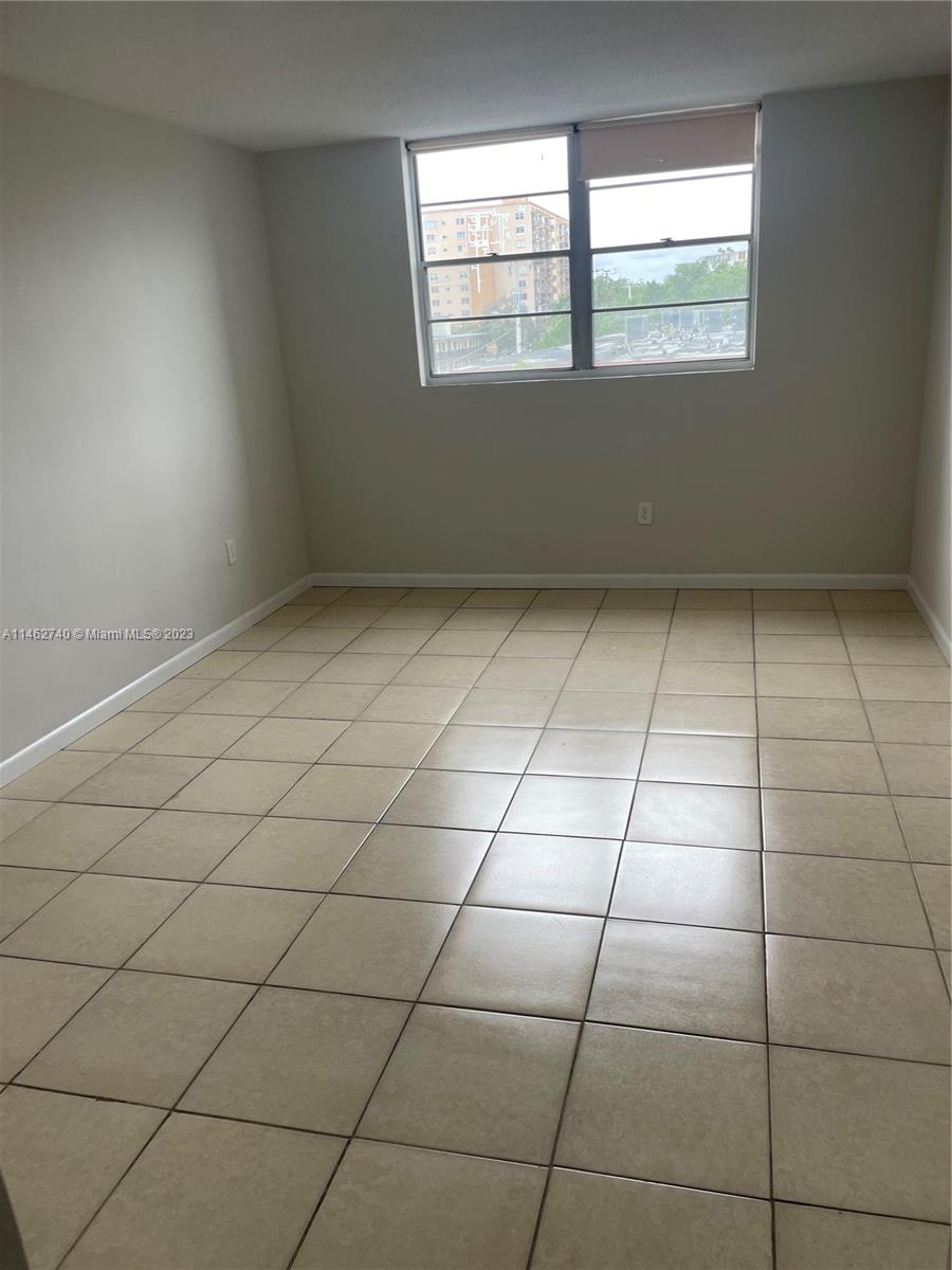 12590 NE 16th Ave # 303