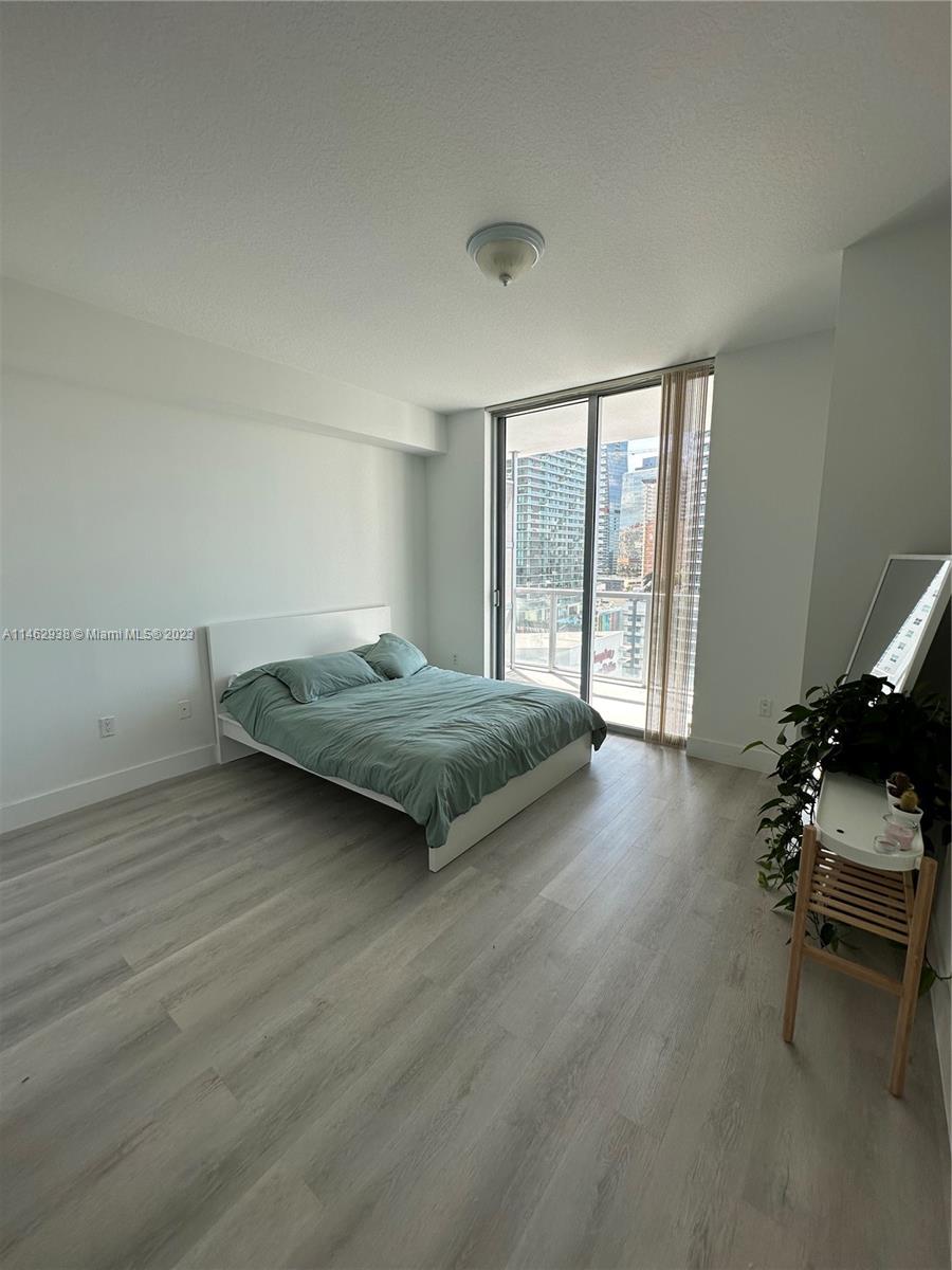 79 SW 12th St Unit: 2203-S