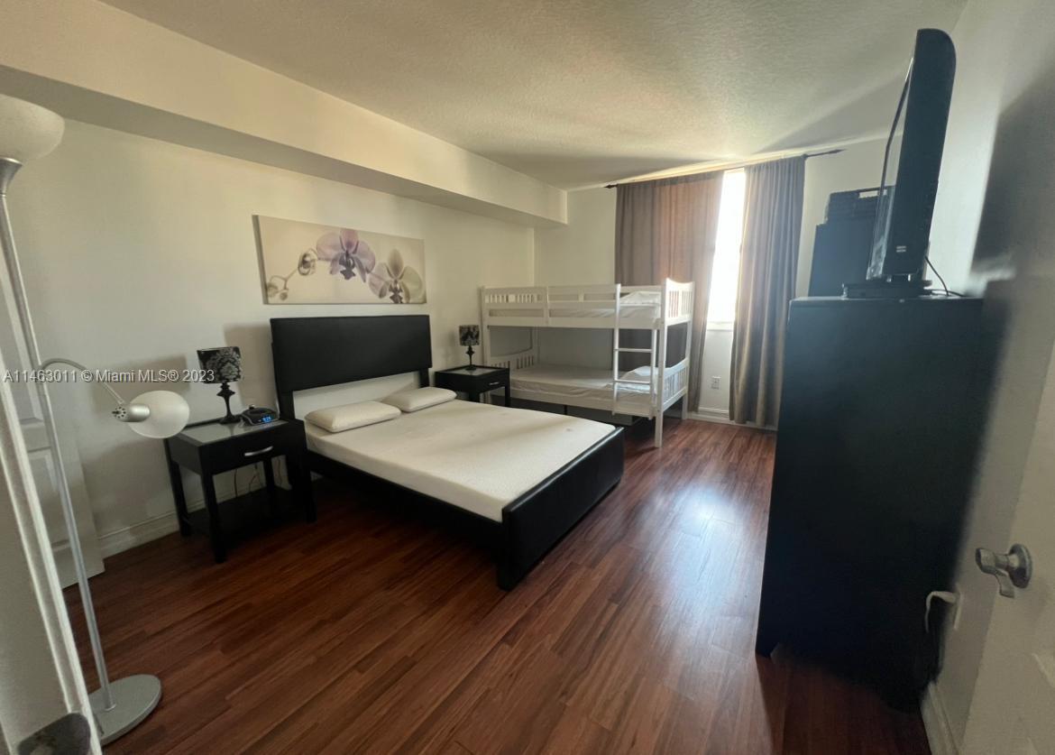 117 NW 42nd Ave # 1401