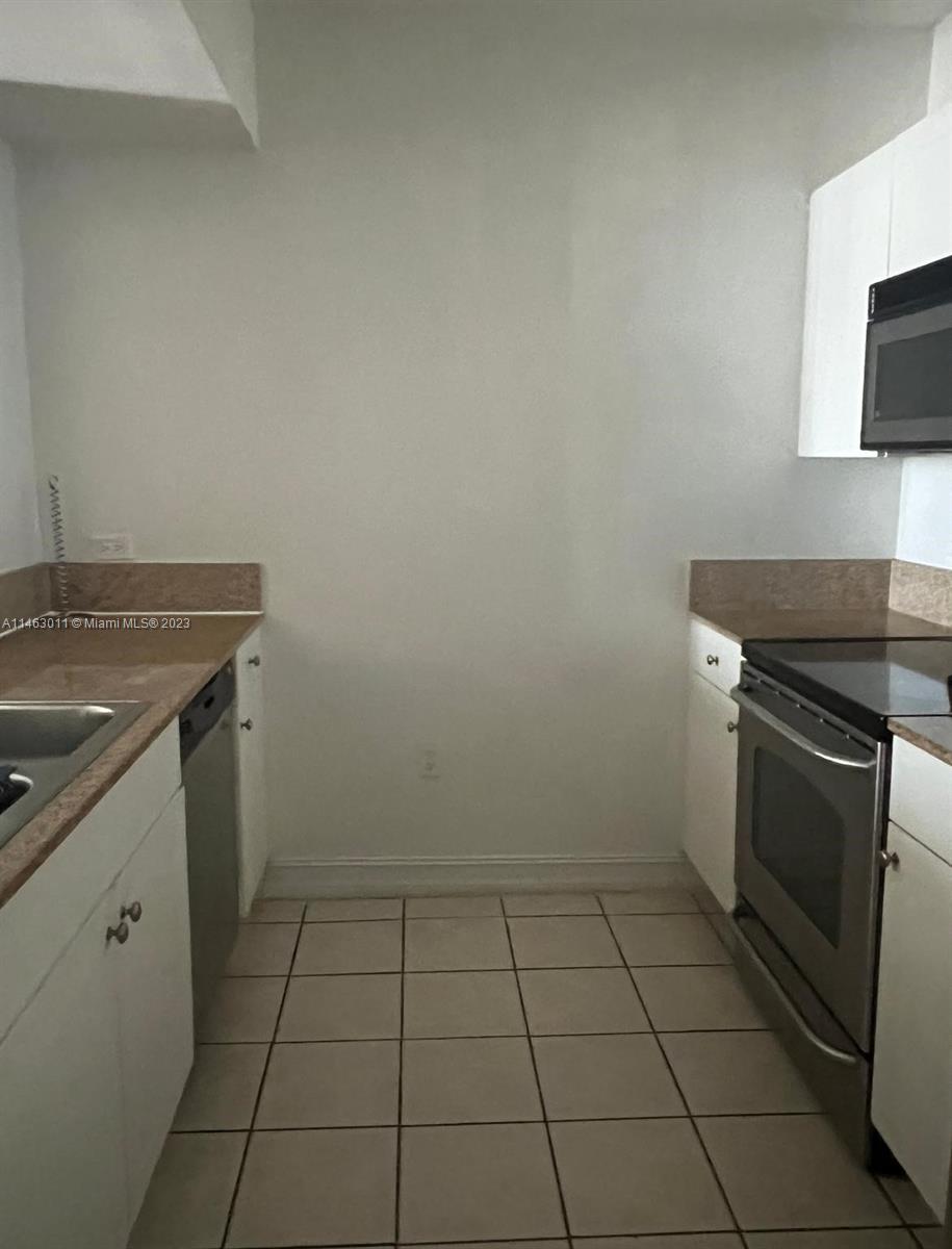 117 NW 42nd Ave # 1401