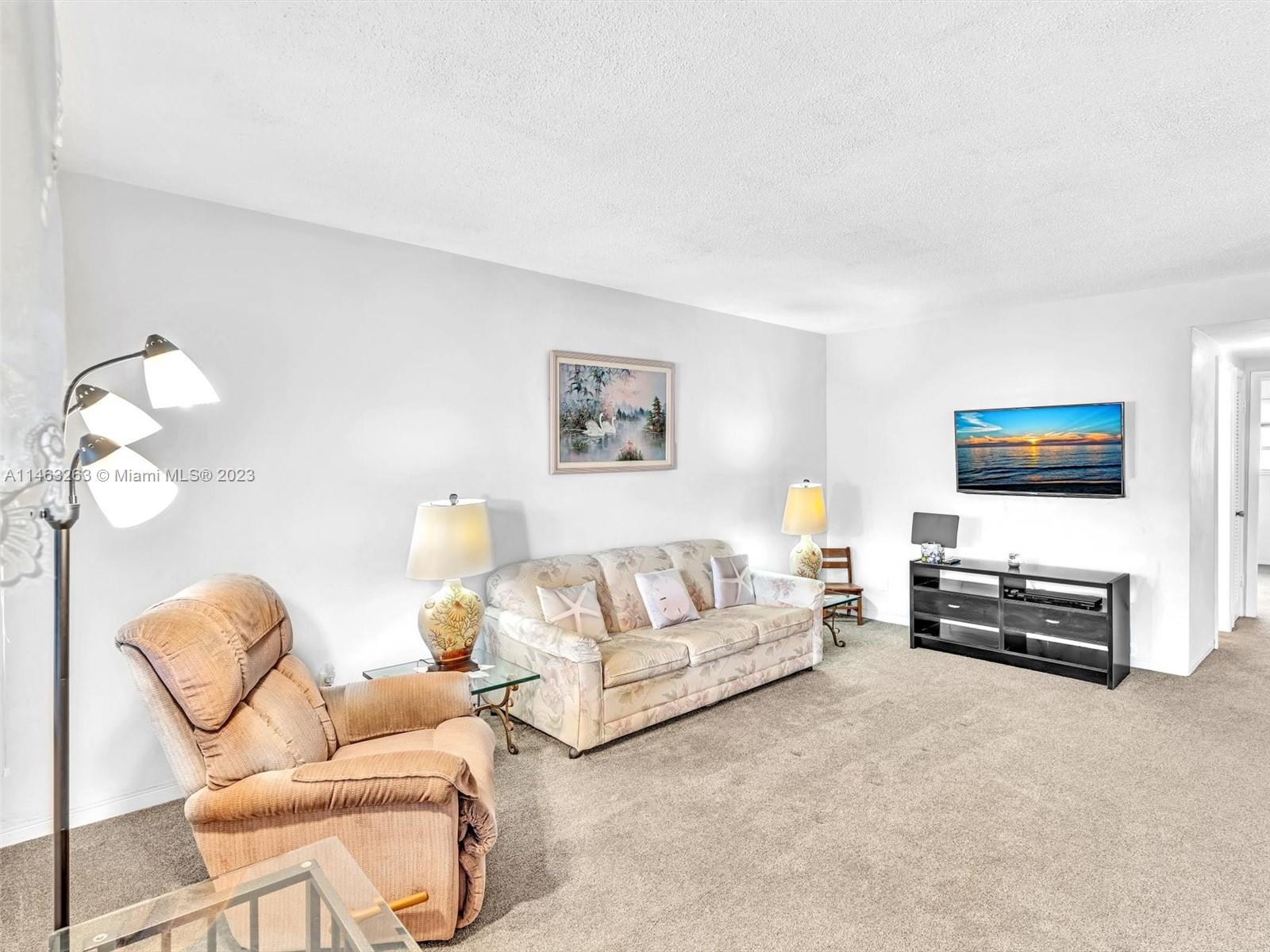 541 Blue Heron Dr # 307