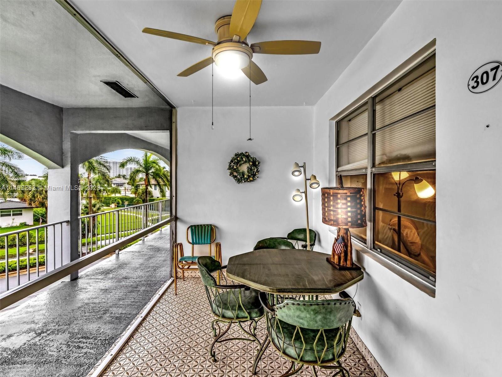 541 Blue Heron Dr # 307