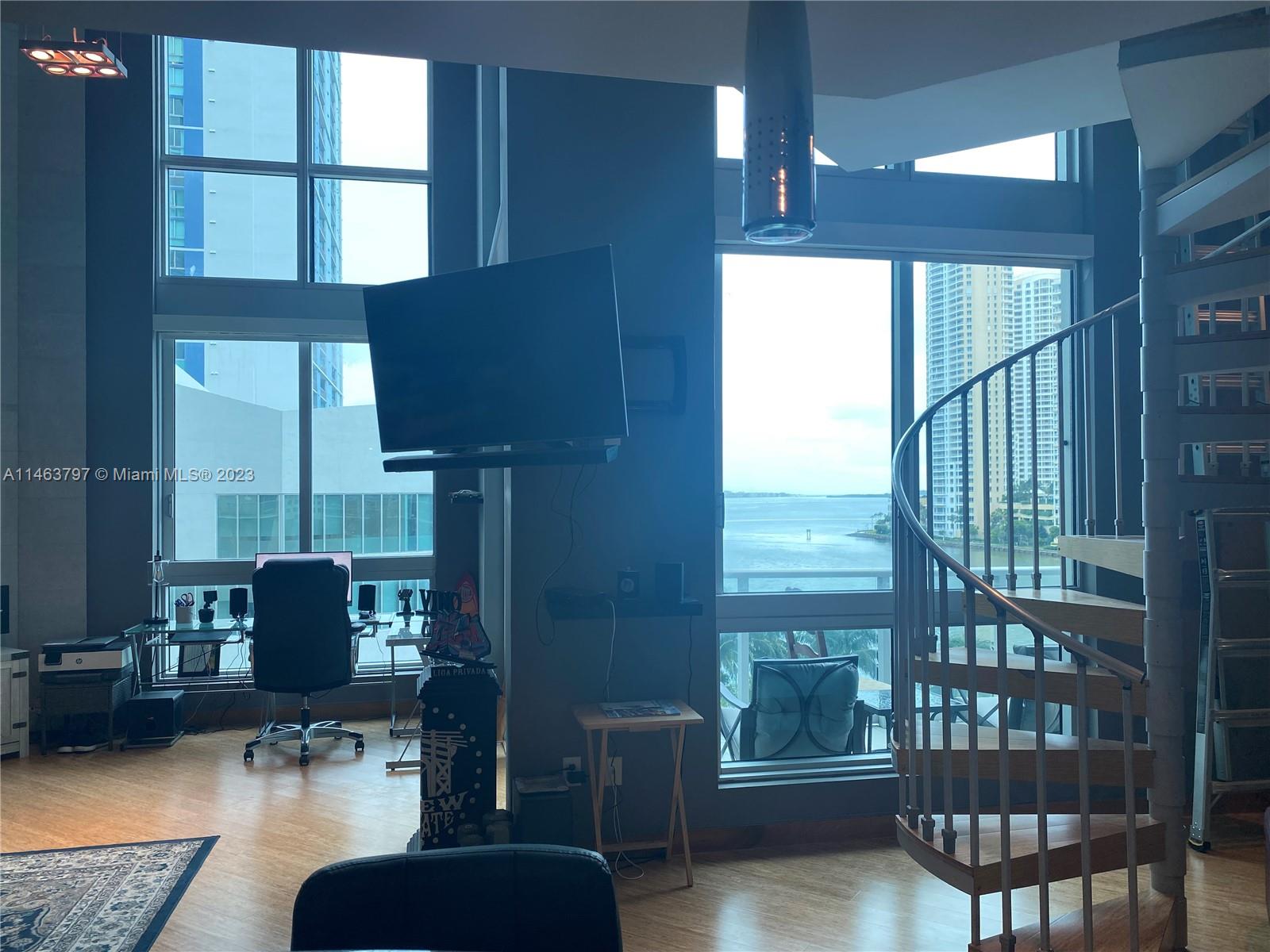 300 S Biscayne Blvd # 620 Unit: L-620