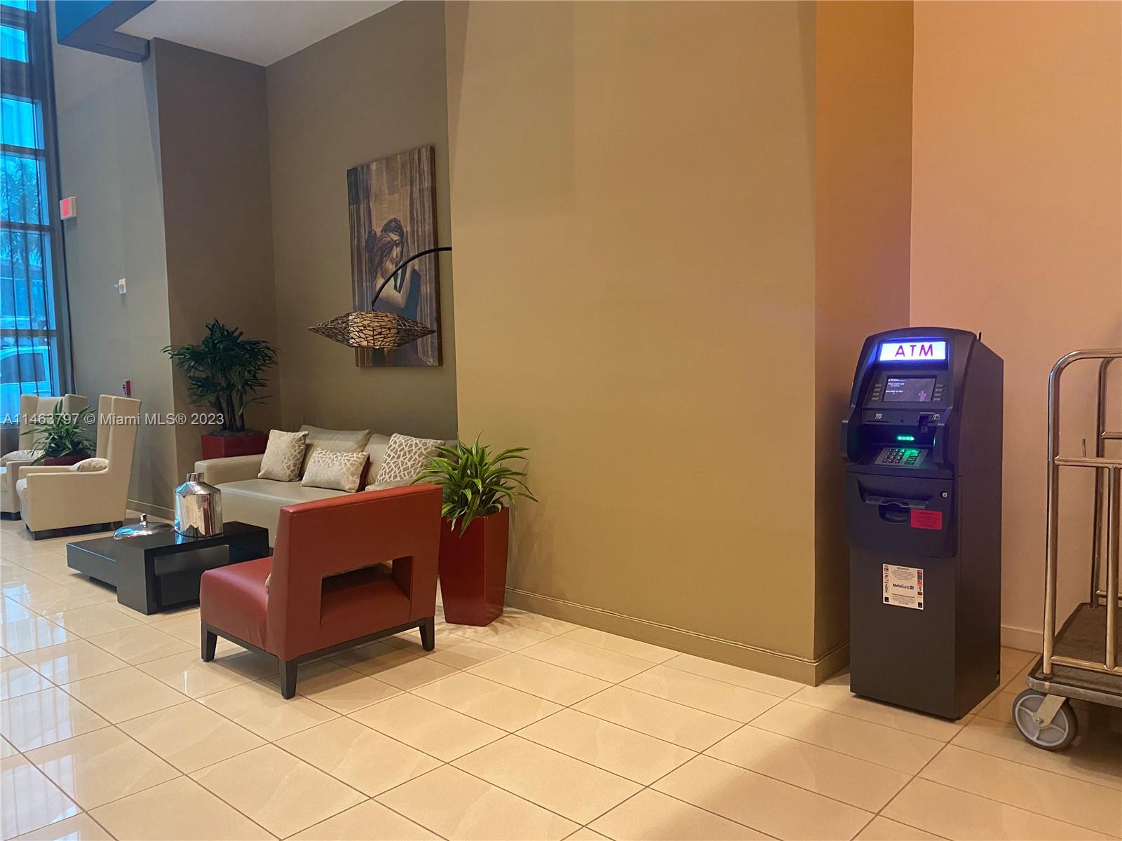 300 S Biscayne Blvd # 620 Unit: L-620