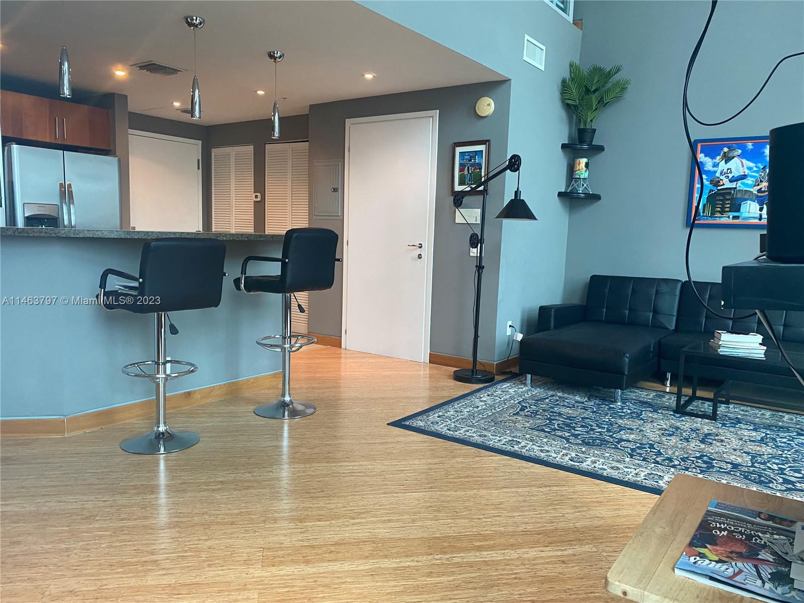 300 S Biscayne Blvd # 620 Unit: L-620