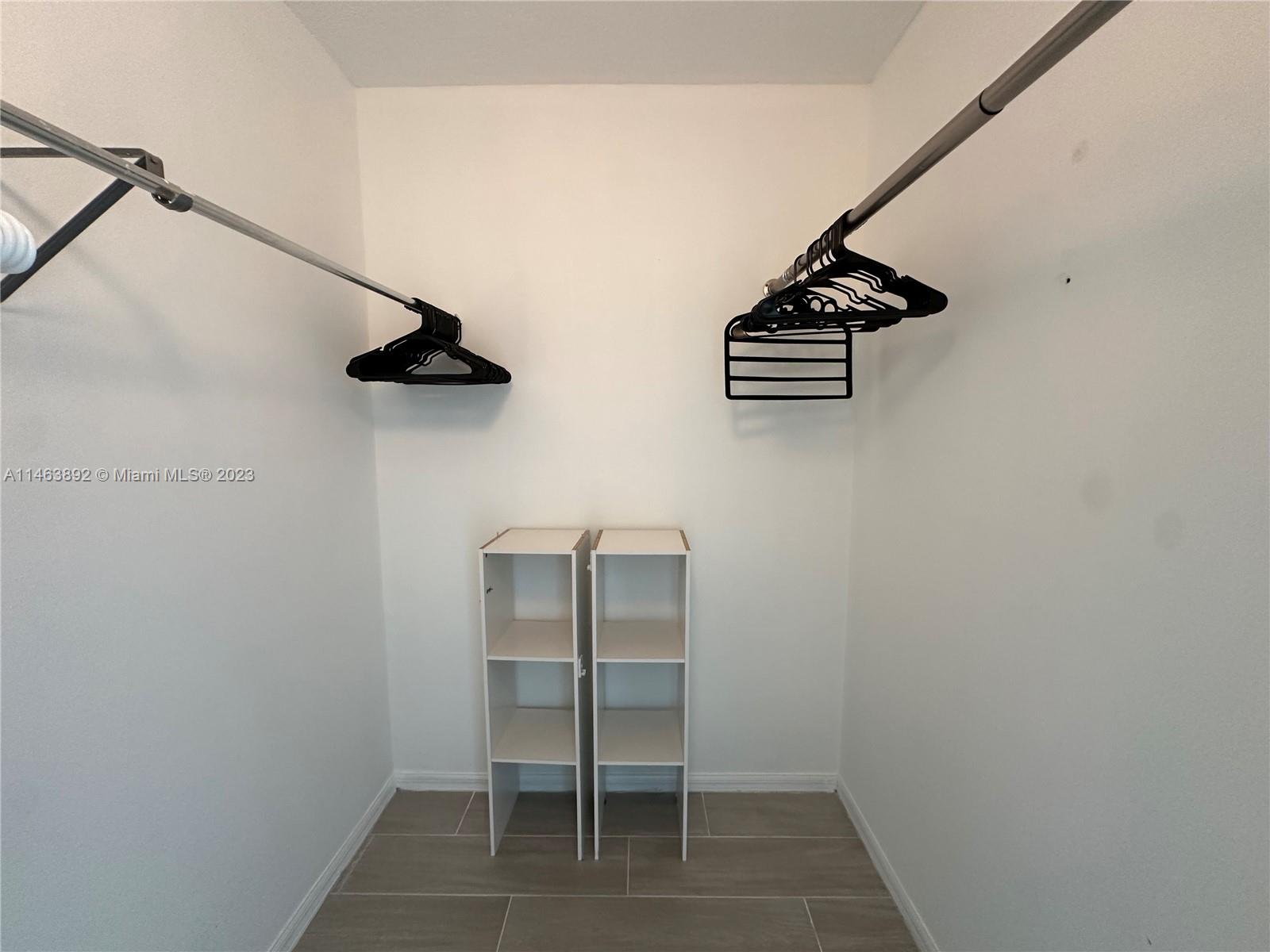 275 NE 18 ST # 2105