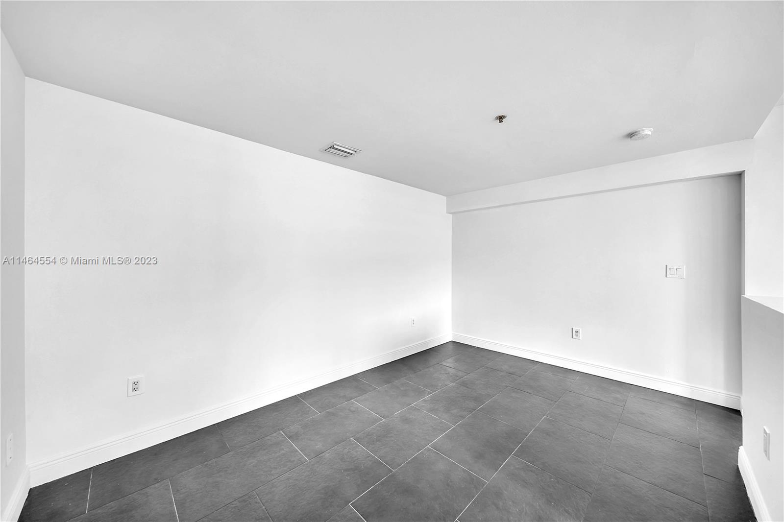 6362 Collins Ave Unit: 516