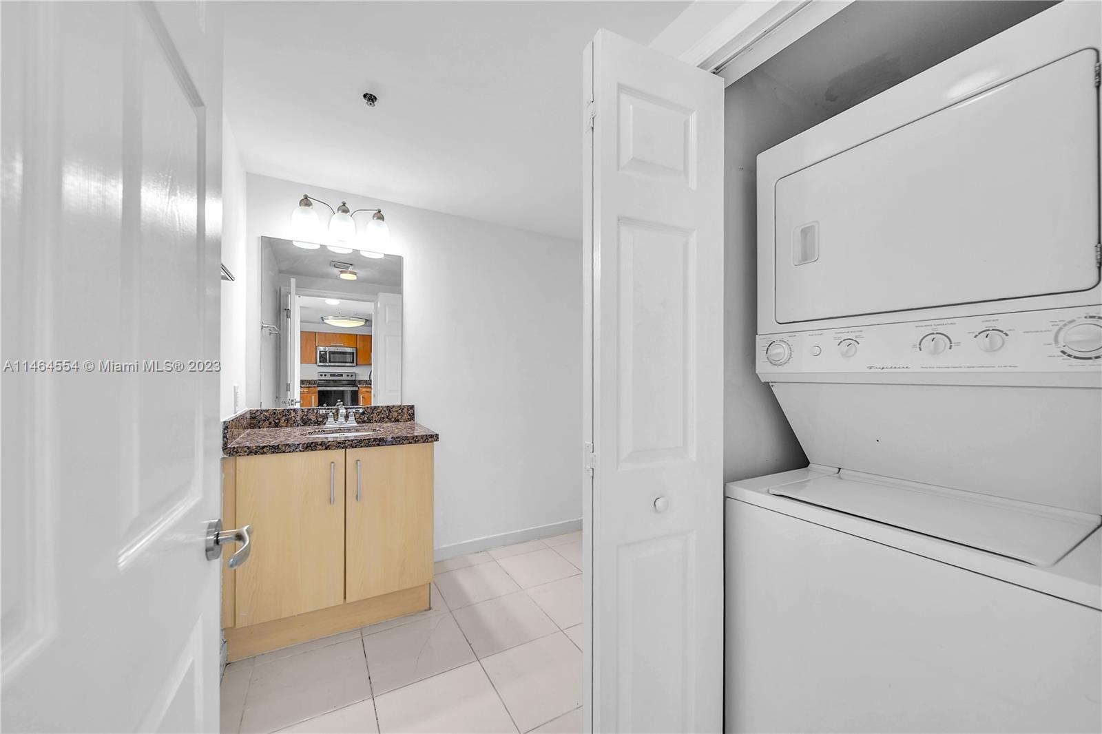 6362 Collins Ave Unit: 516