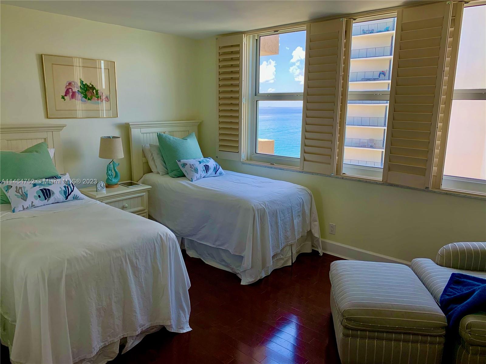 5440 N Ocean Dr Unit: PH107