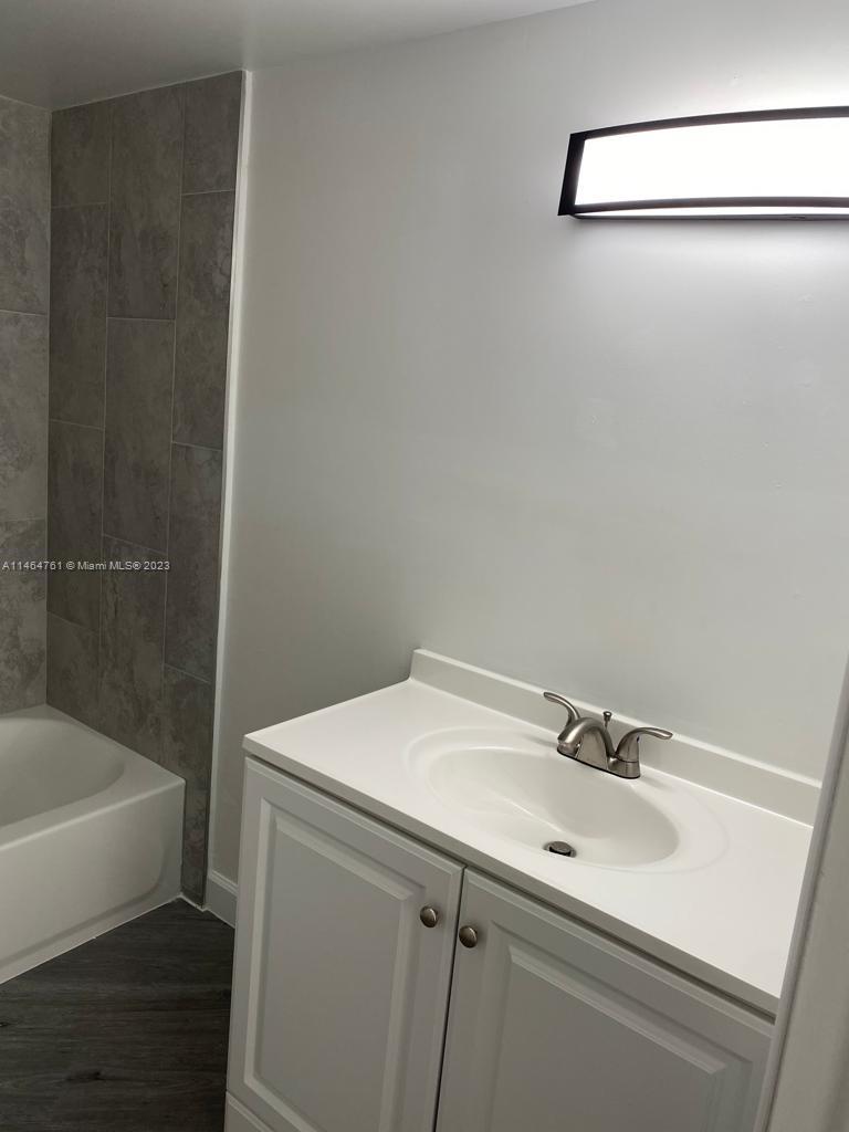 9407 Fontainebleau Blvd # 112