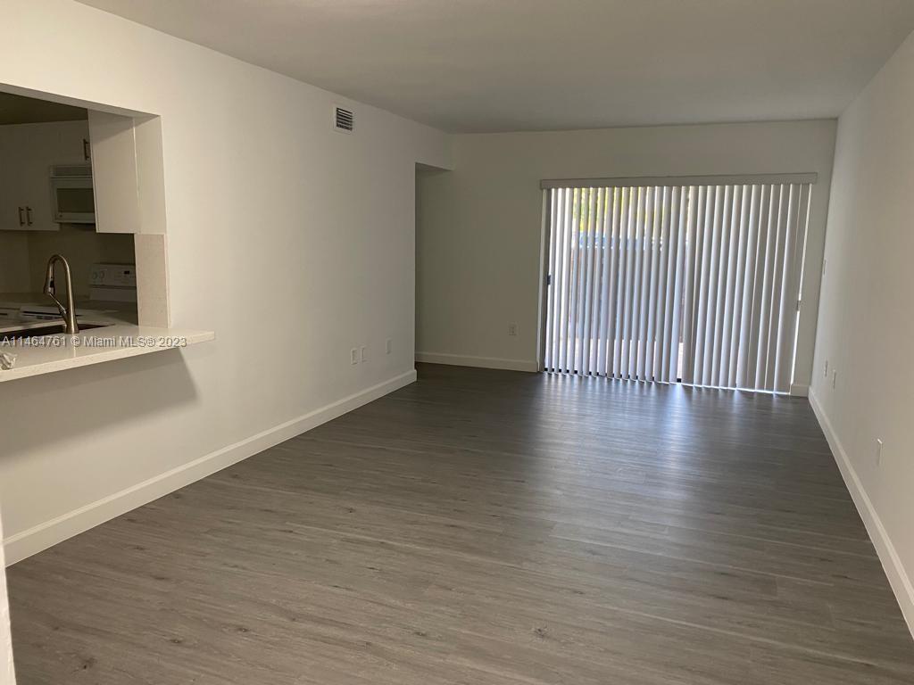 9407 Fontainebleau Blvd # 112