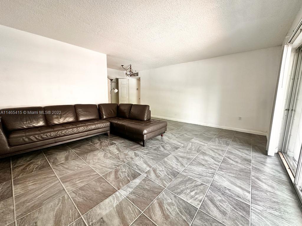 1725 James Ave # 1