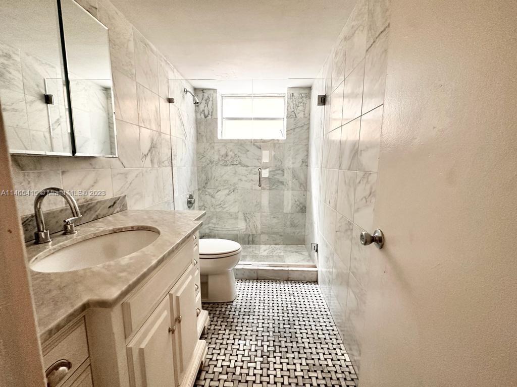 1725 James Ave # 1