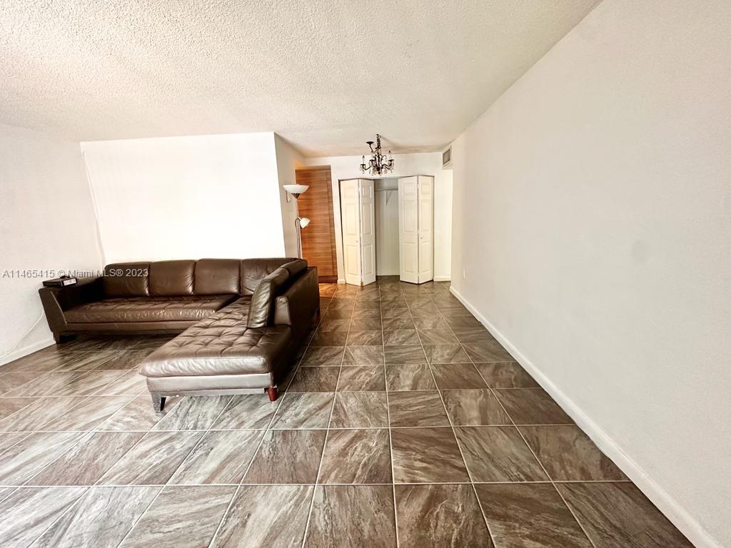 1725 James Ave # 1