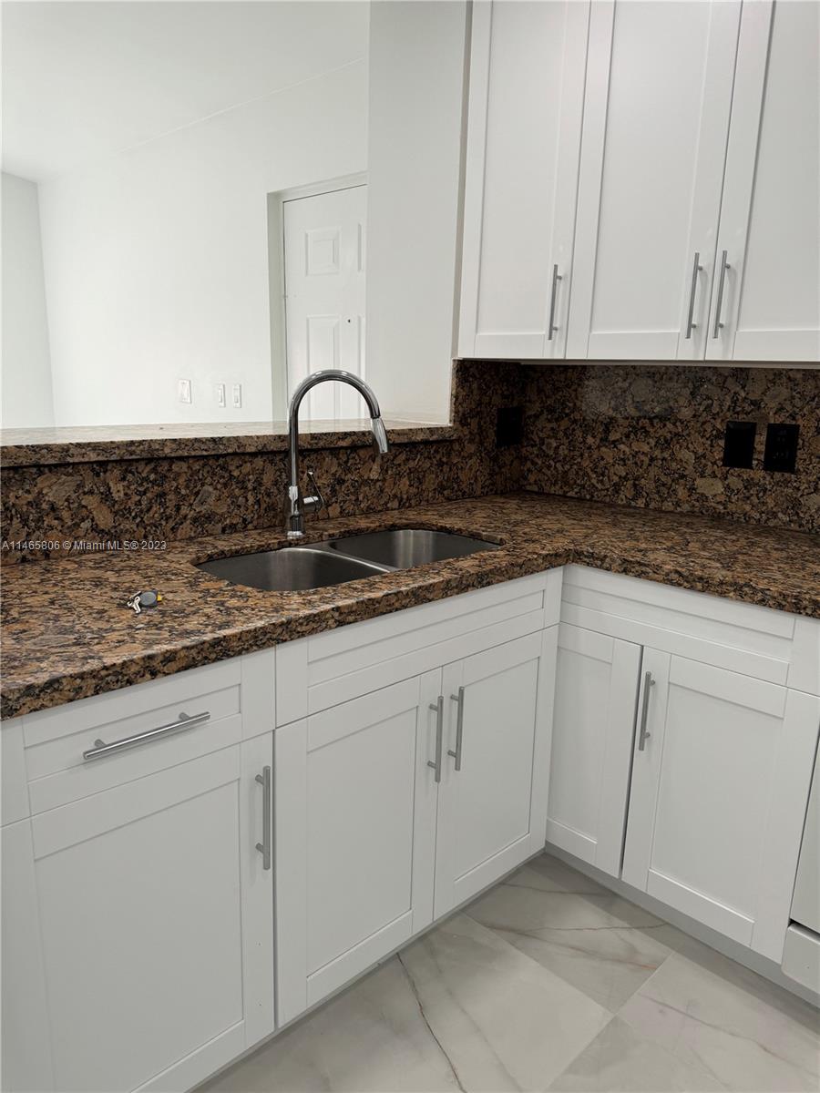 2113 Renaissance Blvd # 208