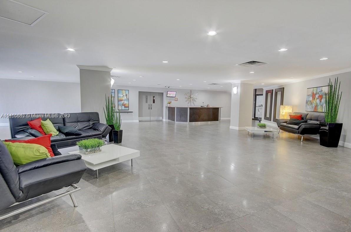 200 Leslie Dr # 530
