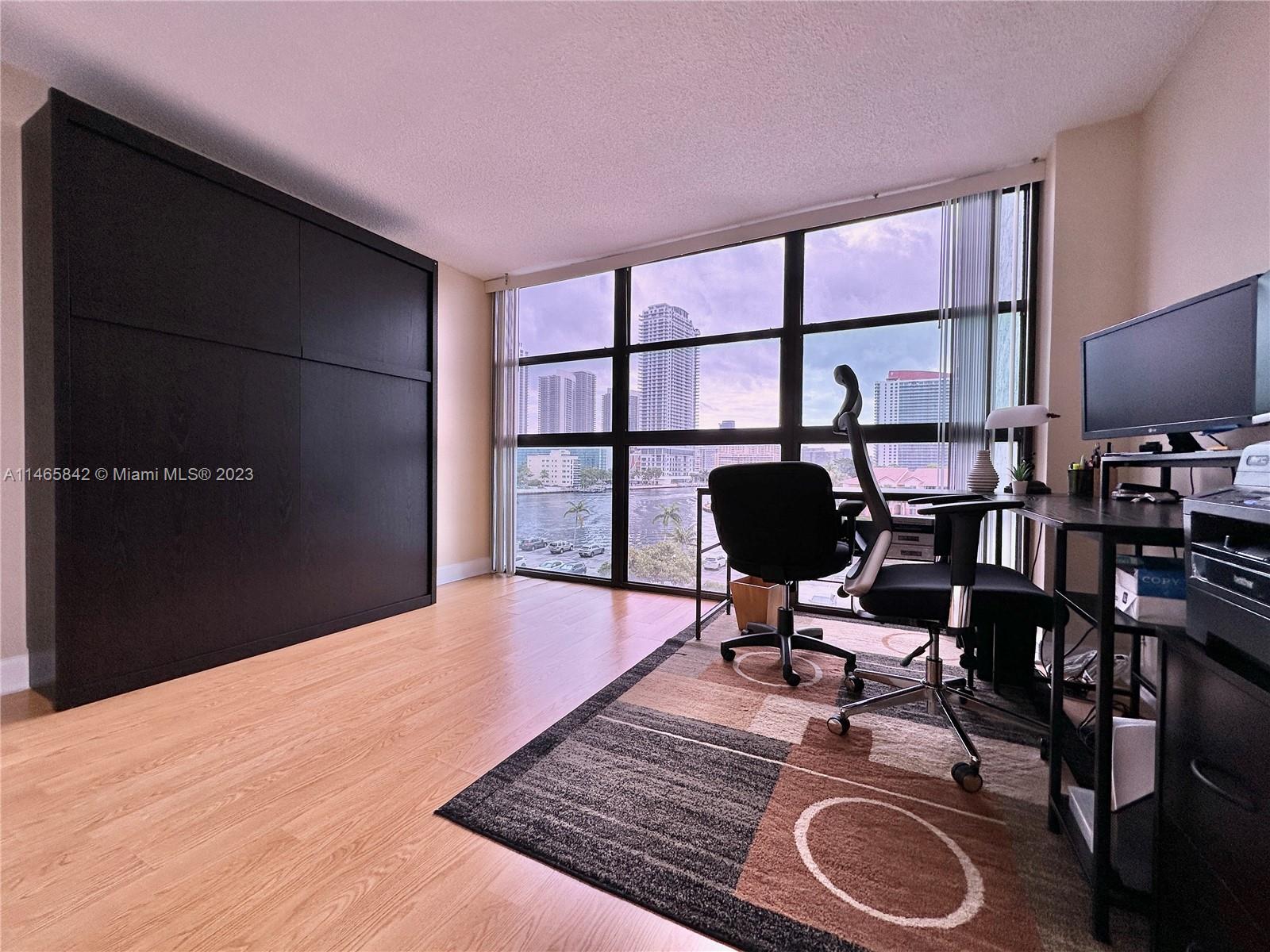200 Leslie Dr # 530