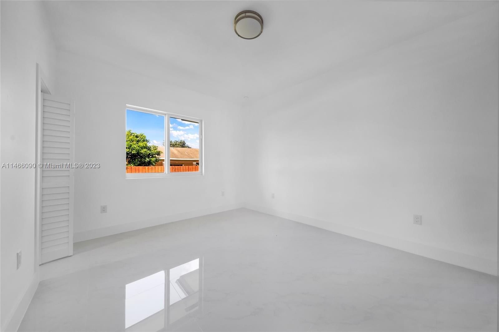 15640 NW 39th Ct Unit: 15640