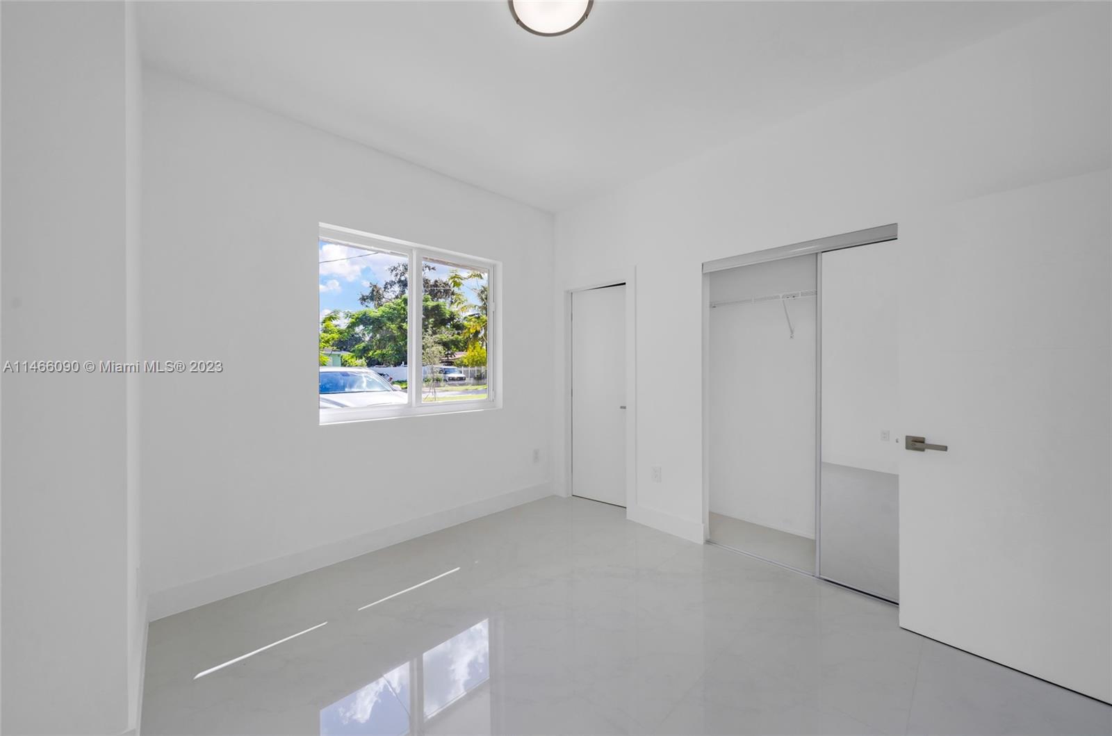 15640 NW 39th Ct Unit: 15640